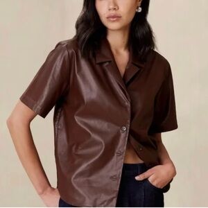 BANANA REPUBLIC Cocao Vegan Leather Short Sleeve Shirt Women's Size L